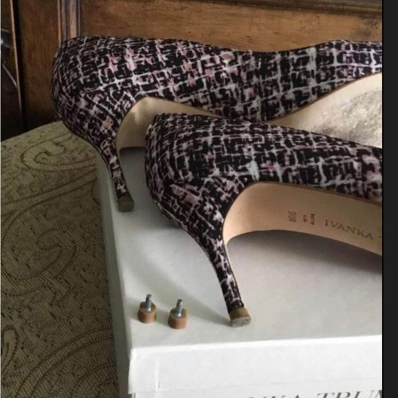 3” Ivanka Trump heels - Picture 2 of 3
